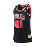 Regata NBA Chicago Bulls 97/98 Mitchell & Ness Hardwood Classics Swingman Preta Dennis Rodman 91
