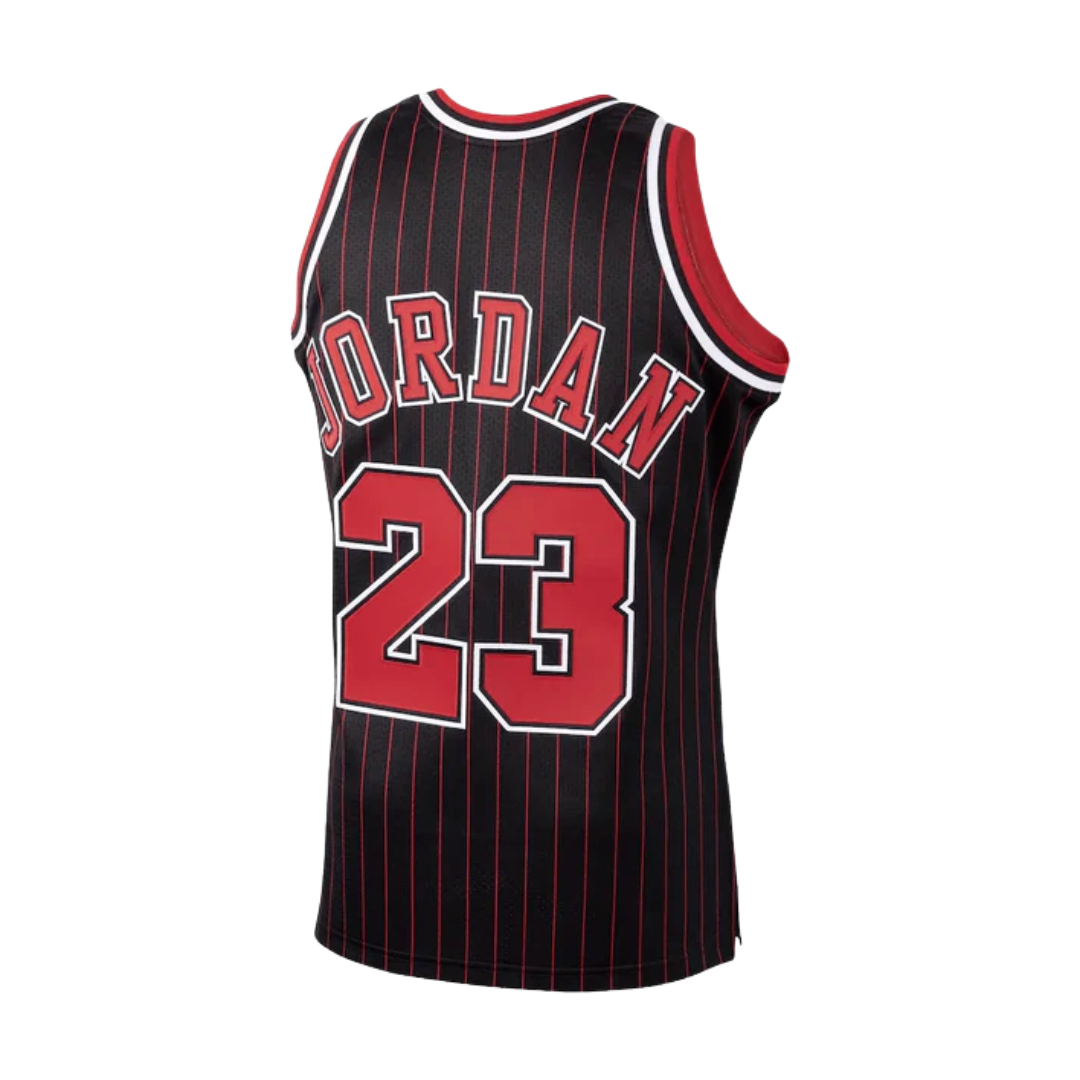 Regata NBA Chicago Bulls Mitchell & Ness Retrô 95/96 Hardwood Classics Michael Jordan 23 Listrada