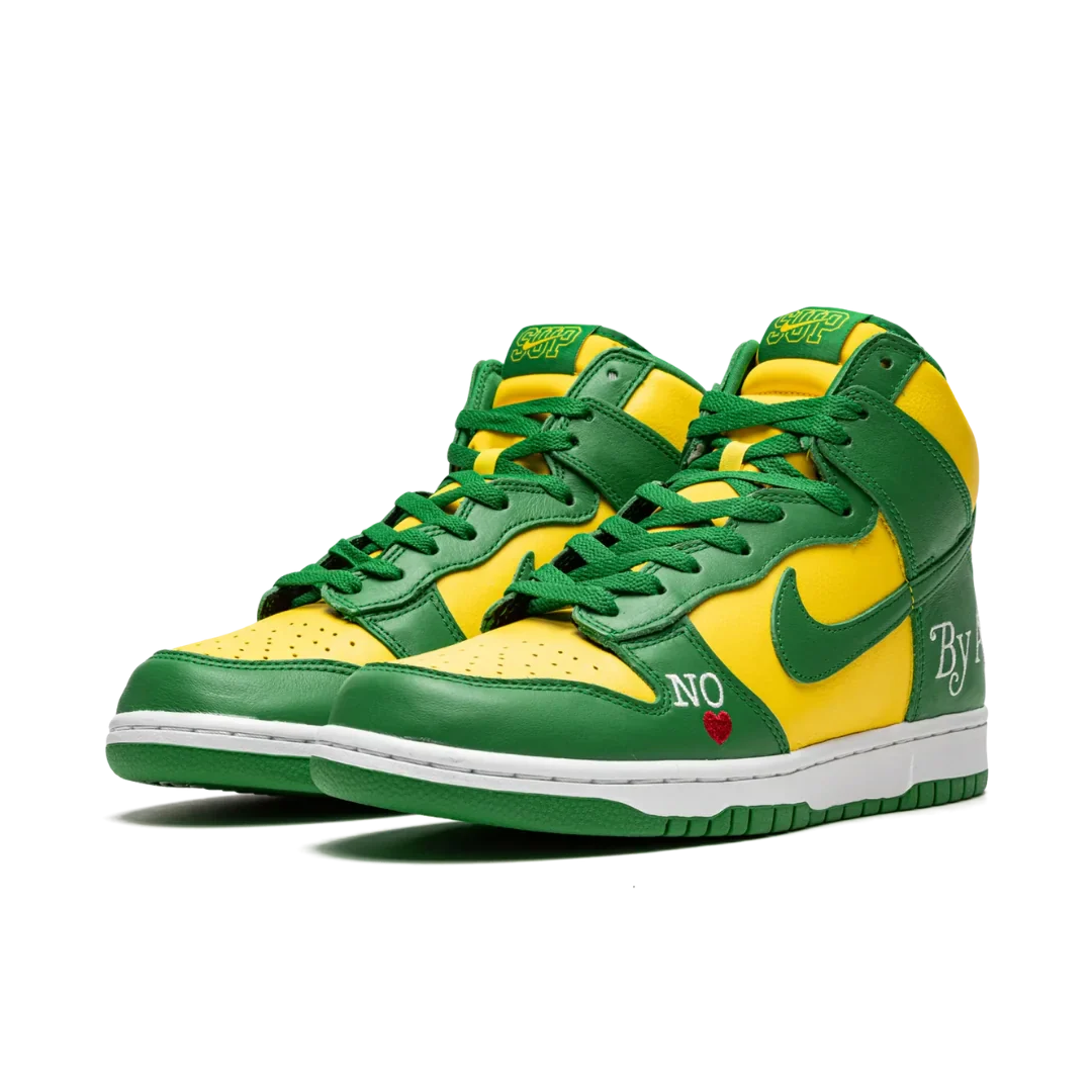 Tênis Nike Dunk High SB 'Supreme By Any Means Brazil'