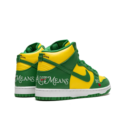 Tênis Nike Dunk High SB 'Supreme By Any Means Brazil'