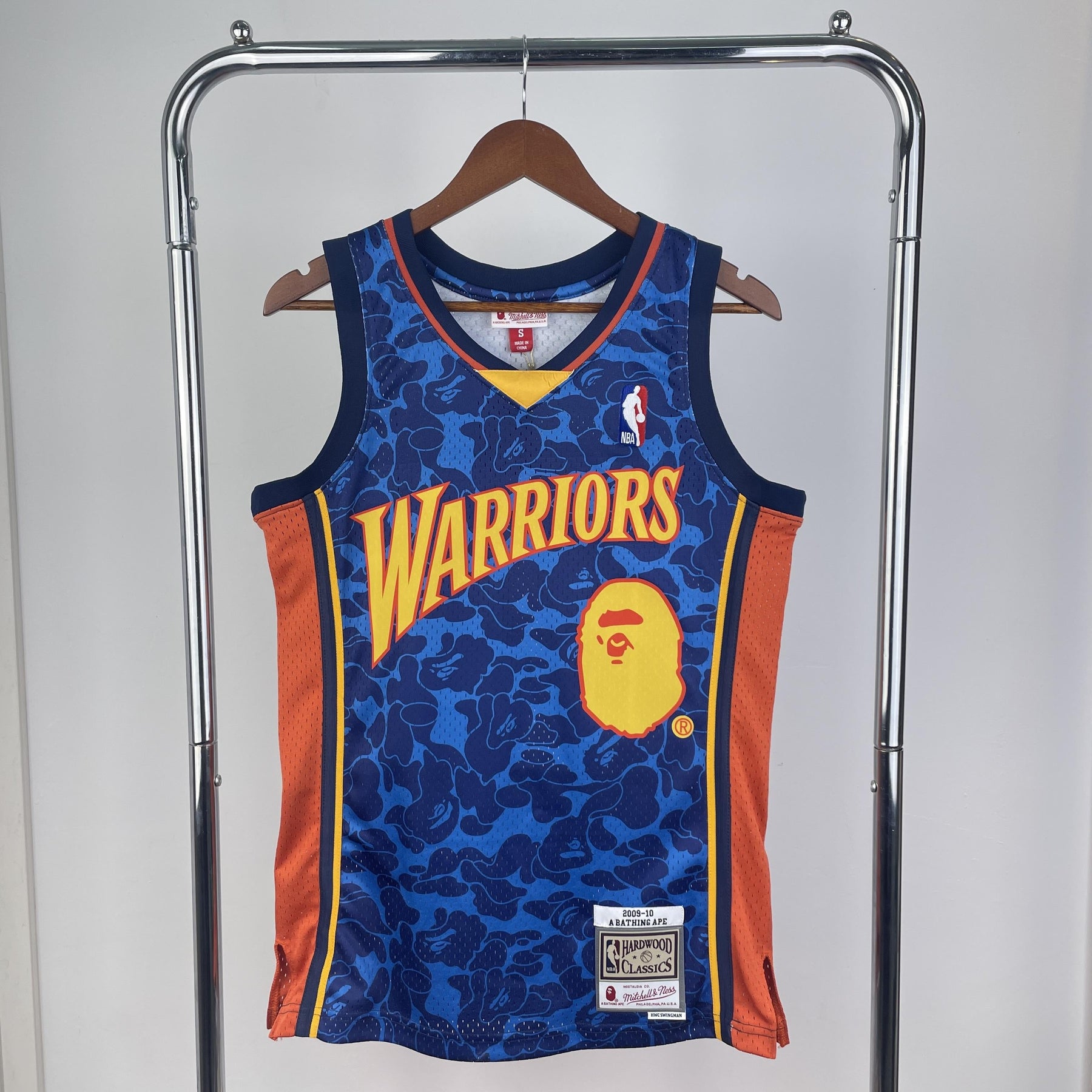 Regata Swingman BAPE X Golden State Warriors Mitchell & Ness Hardwood Classics 2009/10