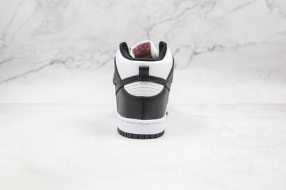 Nike Dunk High Panda