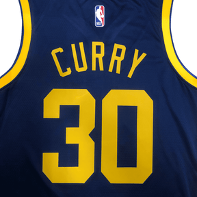 Regata NBA Golden State Warriors Jordan Statement Edition 22/23 Swingman Jersey Curry 30