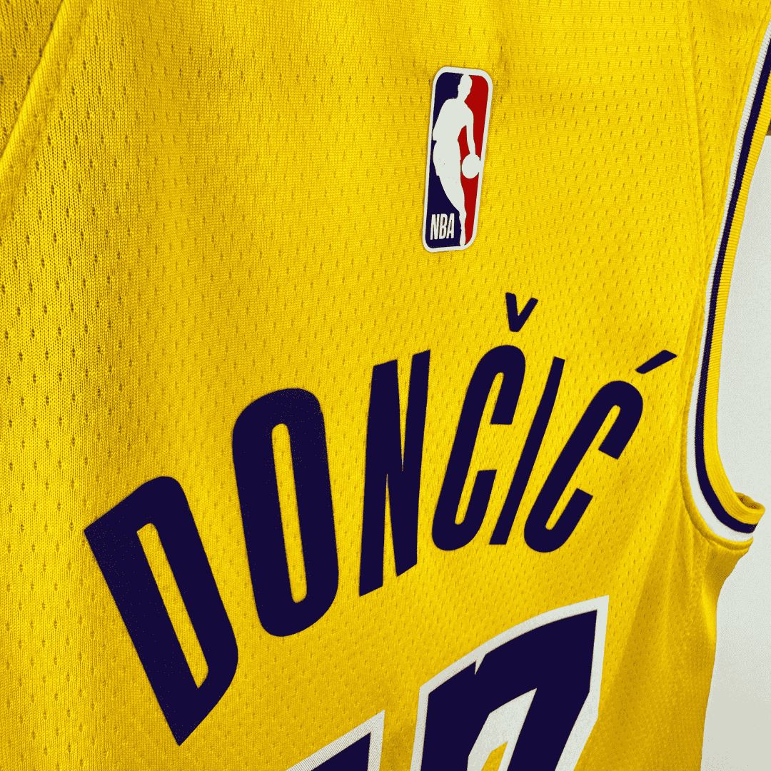 Regata NBA Los Angeles Lakers Icon Edition Swingman Jersey Luka Doncic 77 Amarela