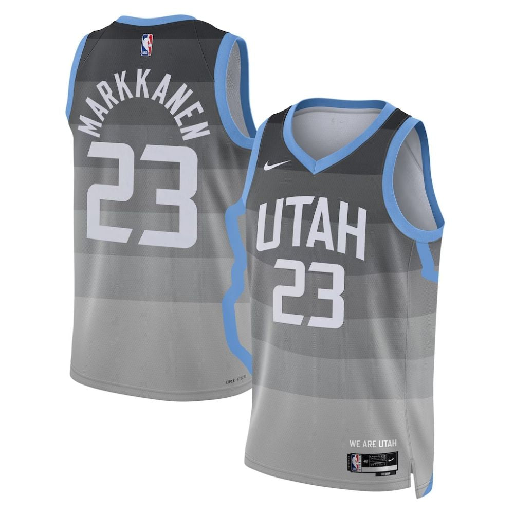 Regata NBA Utah Jazz 25/26 City Edition Swingman Badge Jersey Lauri Markkanen 23 Preta